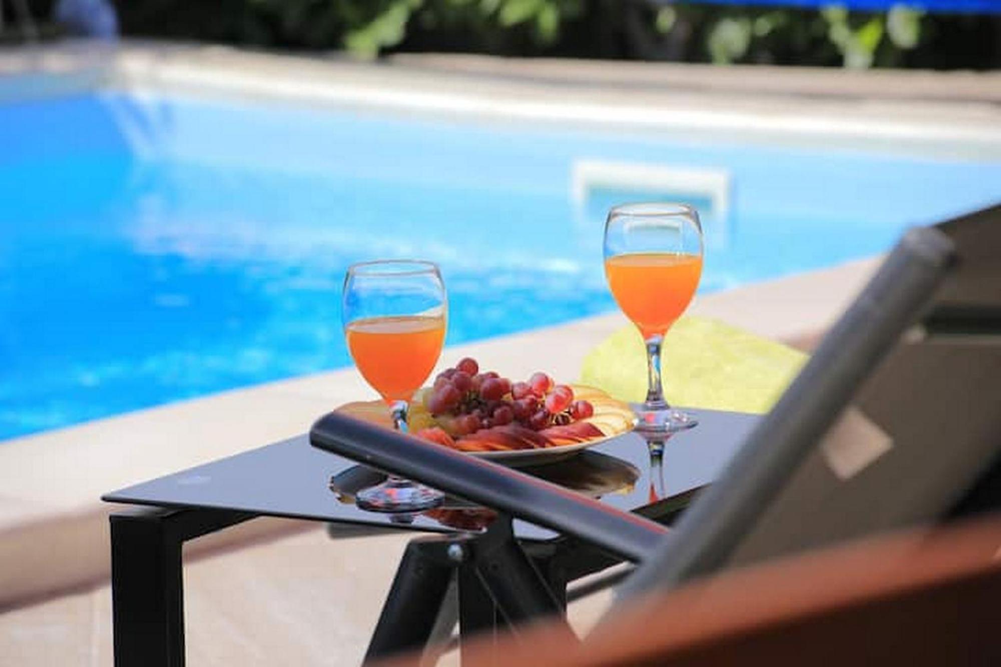 Holiday Home Mons Aureus Gornje Sitno Экстерьер фото